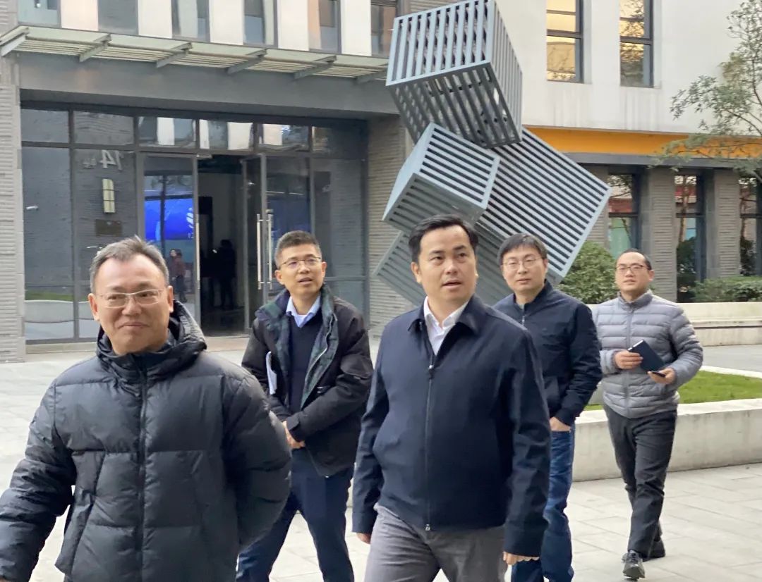 ZIICI动态丨钱塘新区党工委副书记、管委会常务副主任施华淼一行莅临协同院考察指导